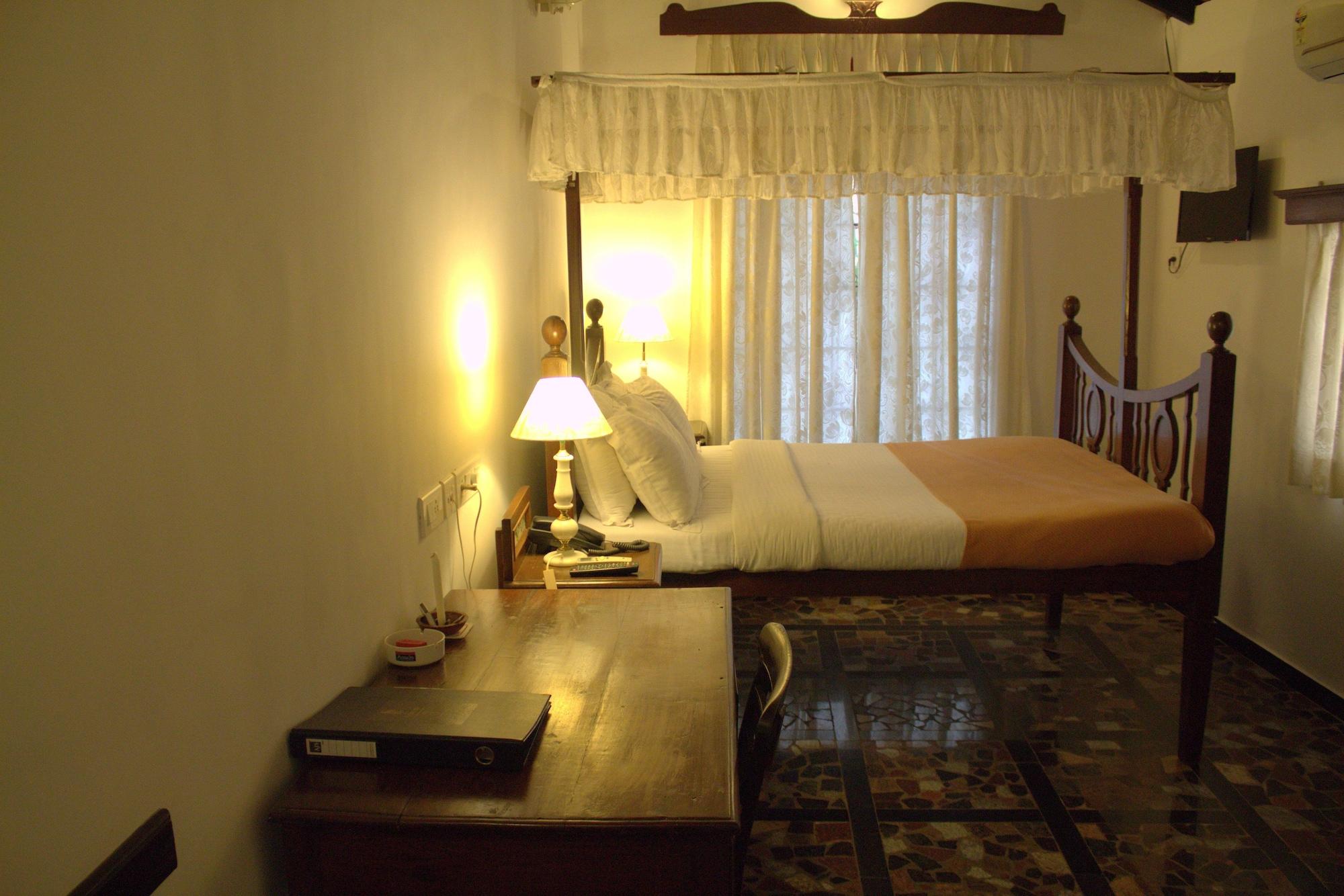 Welcomheritage Panjim Pousada Панаджи Екстериор снимка