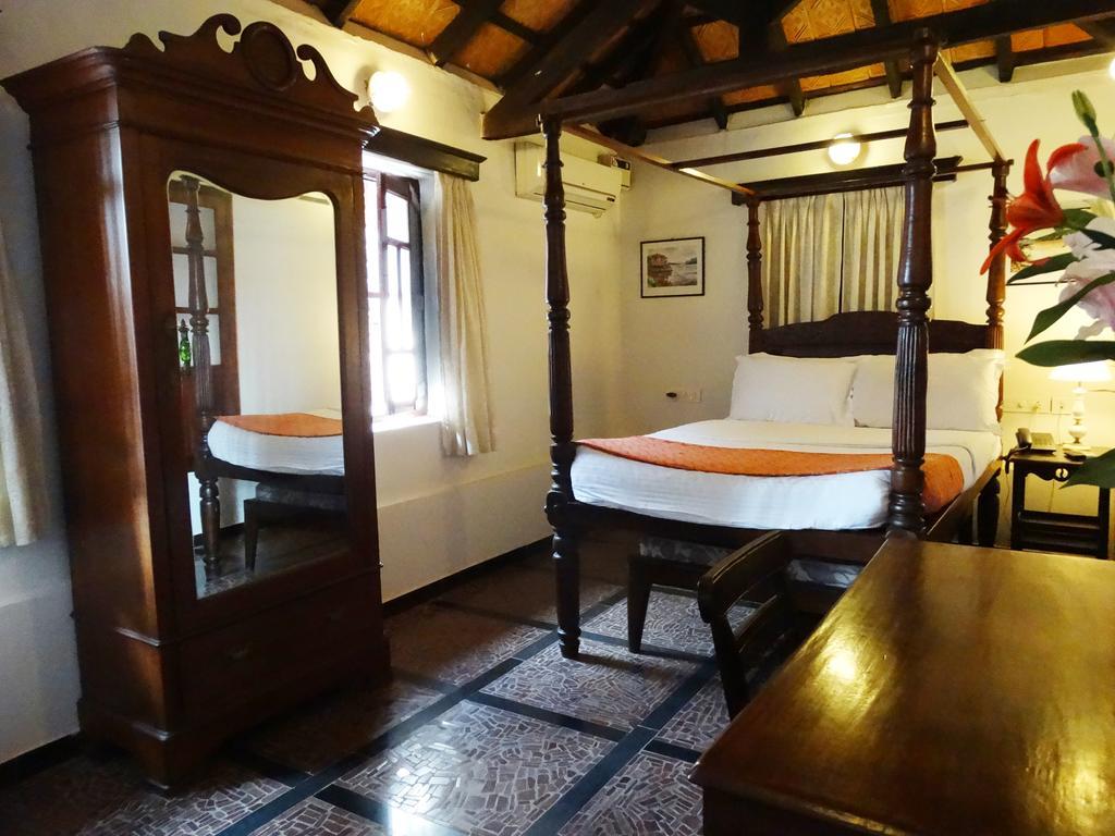 Welcomheritage Panjim Pousada Панаджи Стая снимка